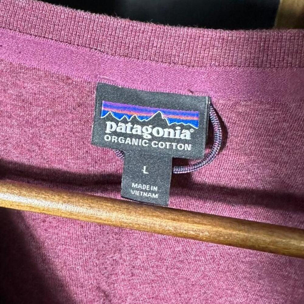 Patagonia Organic Cotton Quilt Crewneck Sweatshirt Purple Burgundy Womens Large - Picture 3 of 3